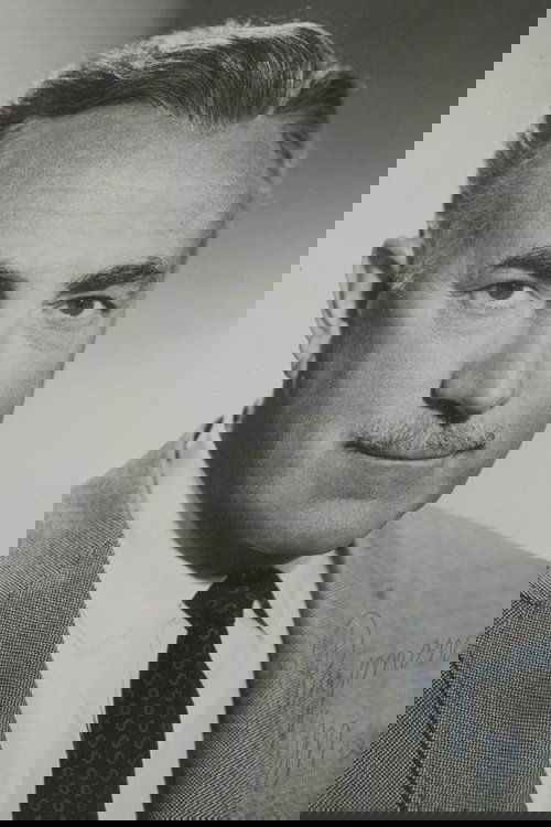 Raymond Bailey
